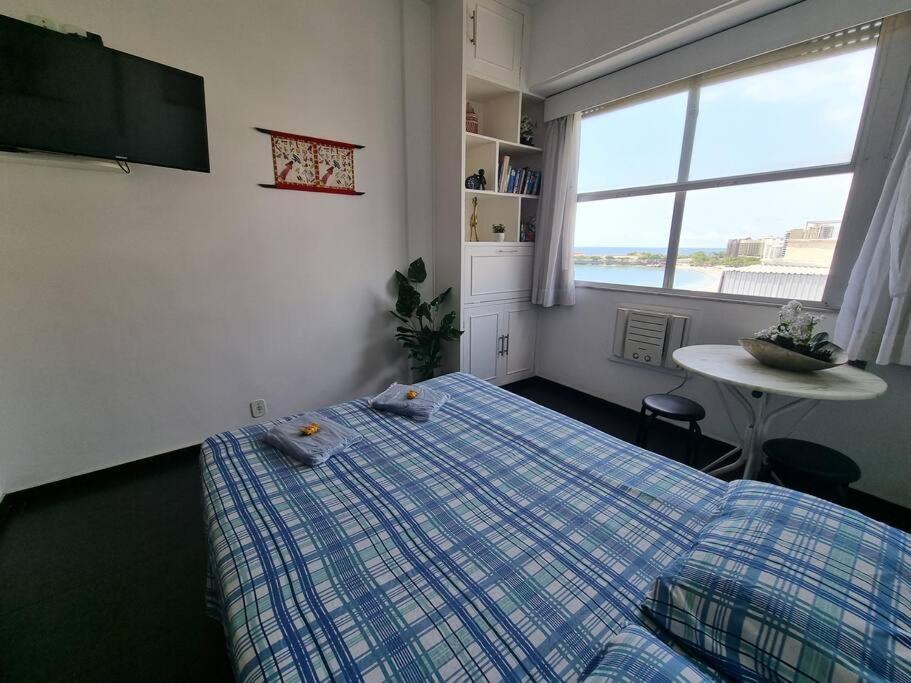 Apartemen Front Ocean Copacabana Rio de Janeiro